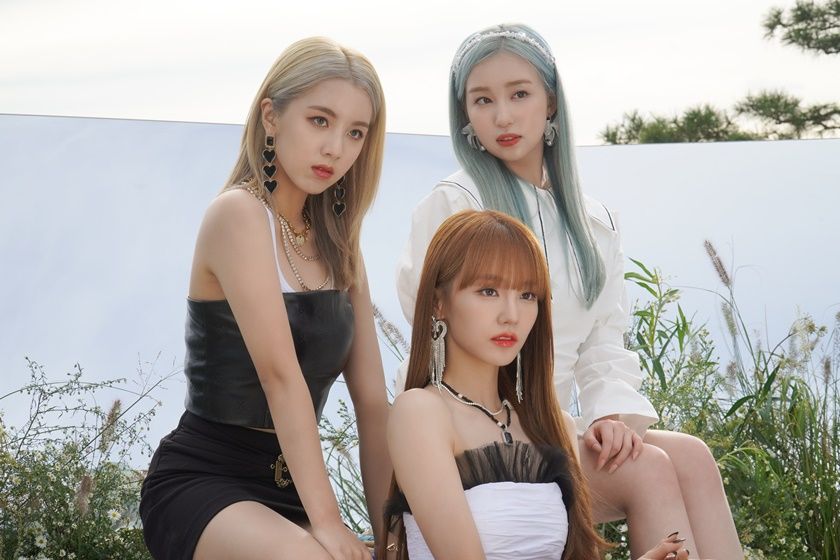 롤러코스터 탑승 완료! woo!ah! (우아!)의 4번째 싱글 앨범 [Pit-a-Pat] 자켓 촬영 현장 - 지니